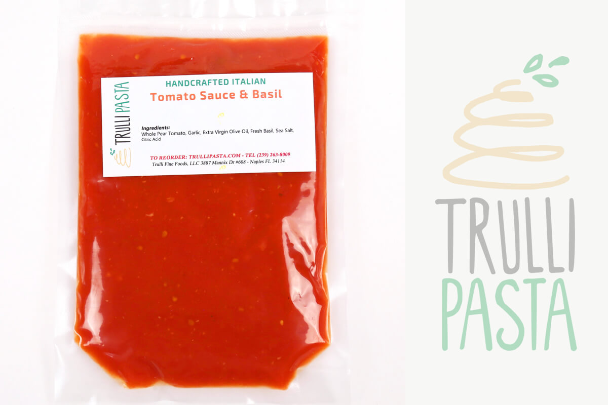 In true Apulian tradition, our tomato-basil sauce starts with great Italian staples like garlic, tomatoes, extra-virgin olive oil and basil. By using simple ingredients, delicately cooked, we lock in layers of flavor for a sauce that is perfect with any shape or style pasta.
