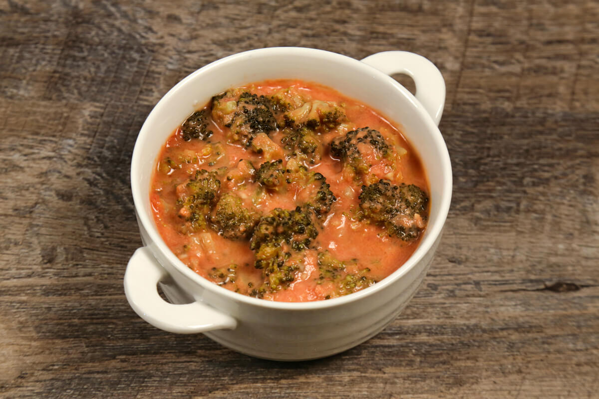 We enhance our classic vodka sauce by adding healthy and fresh broccoli for the perfect combination of flavors.